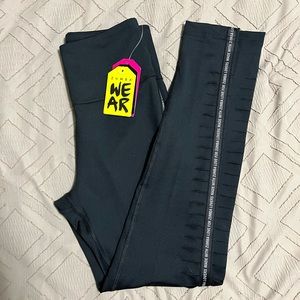 Zumbawear Leggings NWT sz S